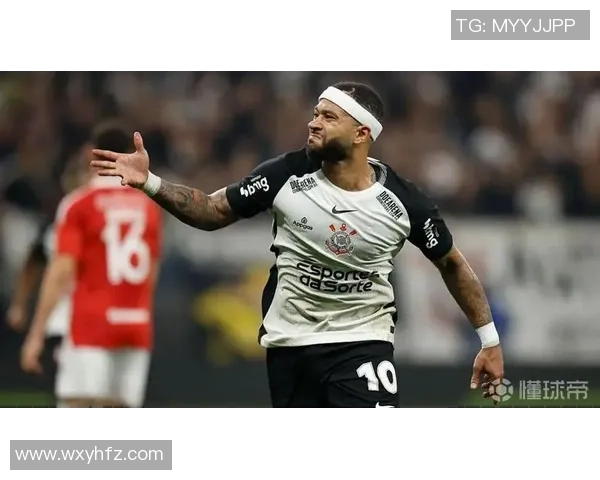 德姓足球球星的精彩表现与传奇经历分析